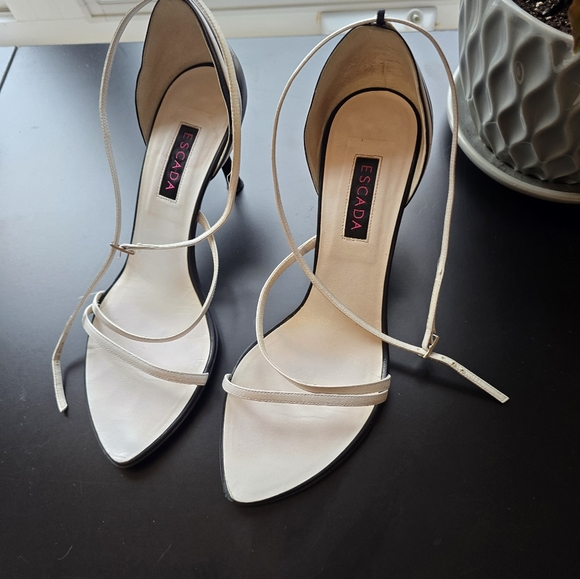 Escada authentic vintage strappy kitten heels - Picture 4 of 5